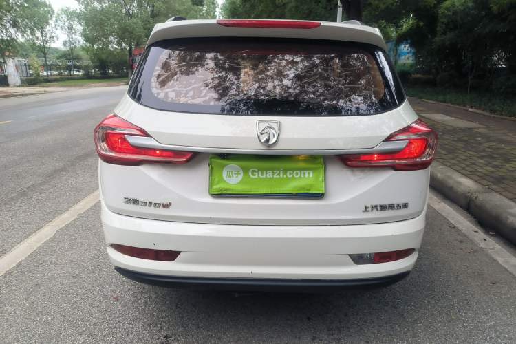 Used Baojun 310W 2017 1.5L Manual Comfort Version China VI Emission Standard Rear