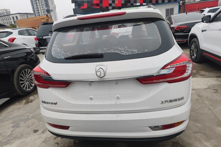 Used Baojun 310W 2017 1.5L Manual Fashion Model China V Rear