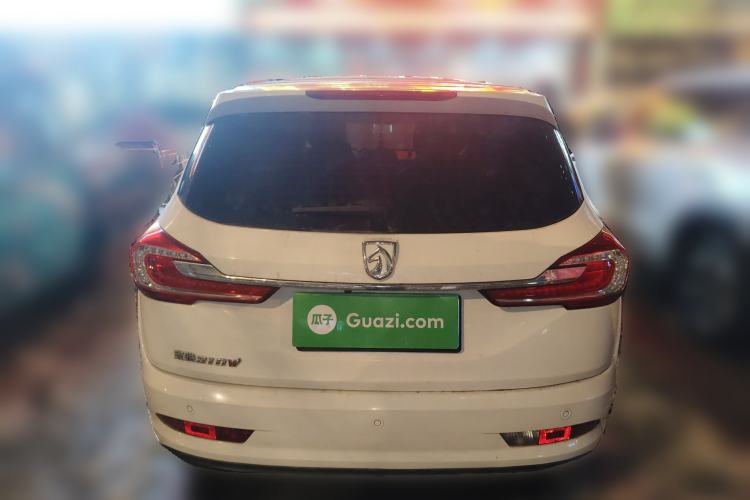 Used Baojun 310W 2017 1.5L Manual Fashion Model China V Rear