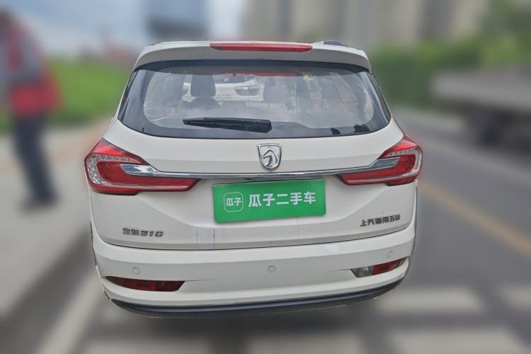 Used Baojun 310W 2017 1.5L Manual Fashion Model China V Rear