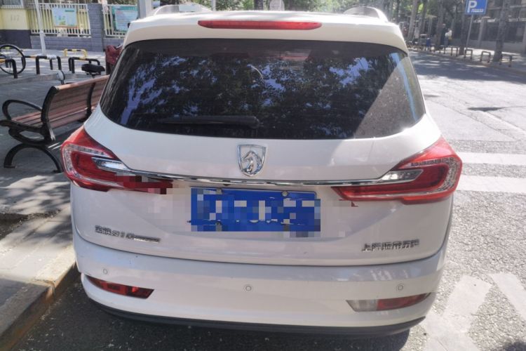 Used Baojun 310W 2017 1.5L Manual Fashion Model China V Rear