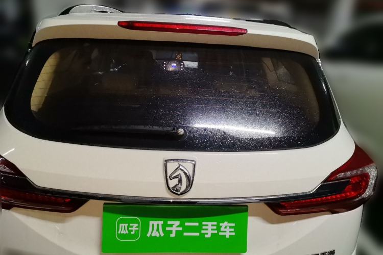 Used Baojun 310W 2017 1.5L Manual Fashion Model China V Rear