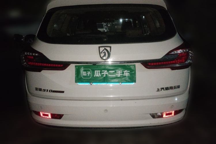 Used Baojun 310W 2017 1.5L Manual Fashion Model China V Rear