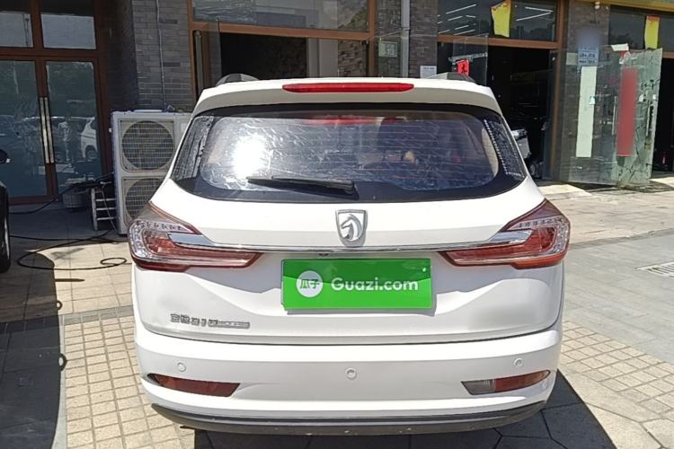 Used Baojun 310W 2017 1.5L Manual Fashion Model China V Rear