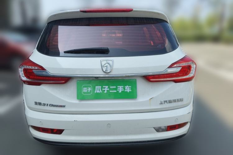 Used Baojun 310W 2017 1.5L Manual Fashion Model China V Rear