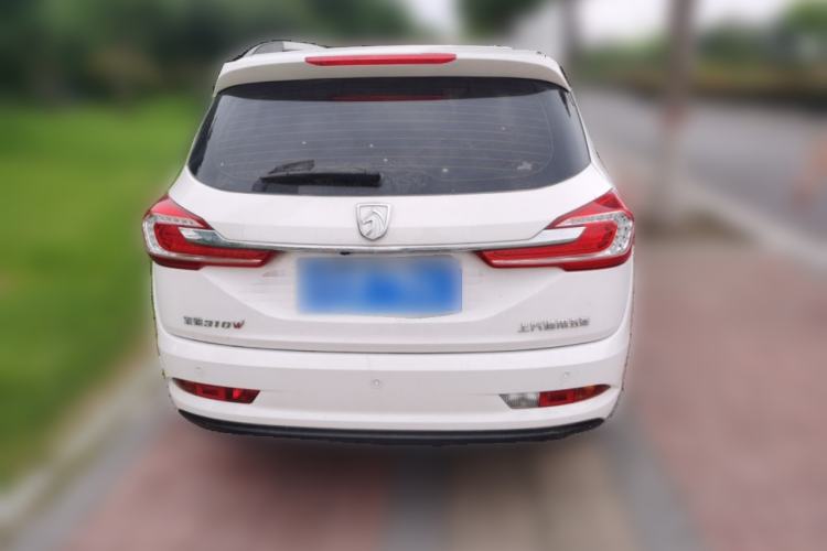 Used Baojun 310W 2017 1.5L Manual Fashion Model China V Rear