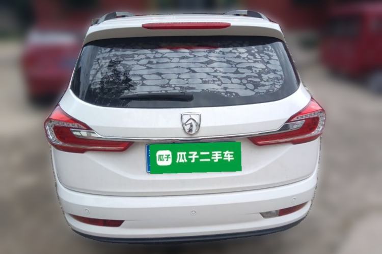 Used Baojun 310W 2017 1.5L Manual Fashion Model China V Rear