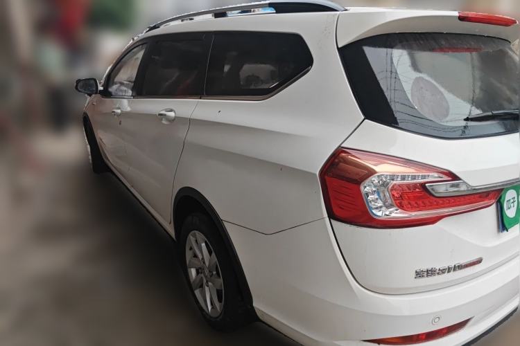 Used Baojun 310W 2017 1.5L Manual Fashion Model China V Rear Left 45 Deg