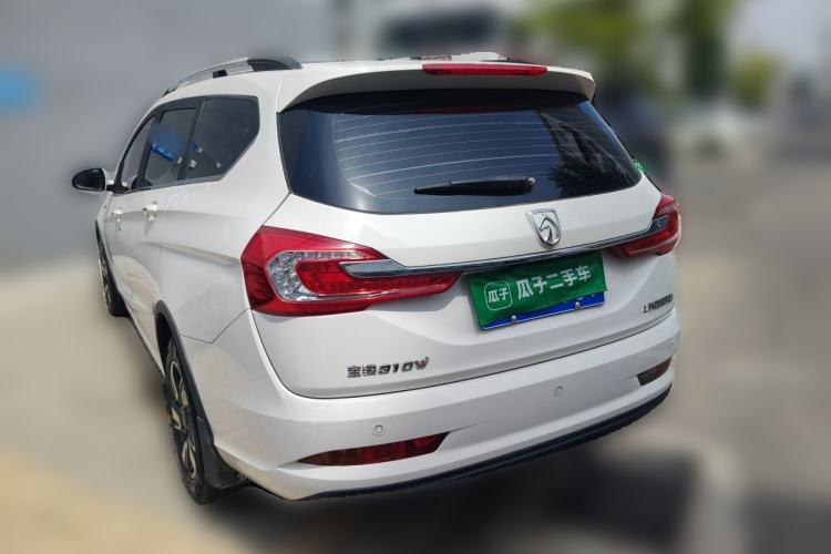 Used Baojun 310W 2017 1.5L Manual Luxury Edition China V Rear Left 45 Deg