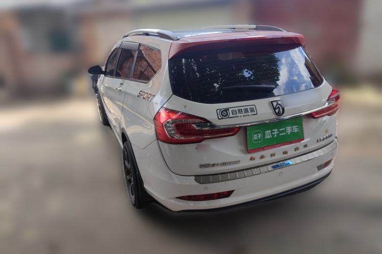 Used Baojun 310W 2017 1.5L Manual Fashion Model China V Rear Left 45 Deg