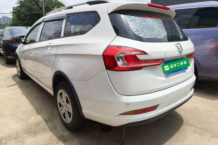 Used Baojun 310W 2017 1.5L Manual Comfort Version China VI Emission Standard Rear Left 45 Deg