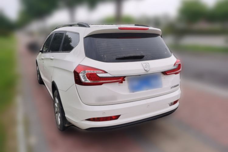 Used Baojun 310W 2017 1.5L Manual Fashion Model China V Rear Left 45 Deg