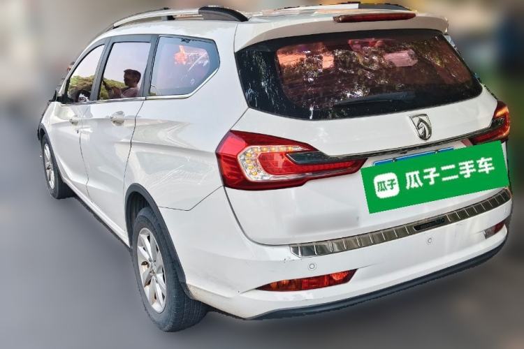 Used Baojun 310W 2017 1.5L Manual Fashion Model China V Rear Left 45 Deg