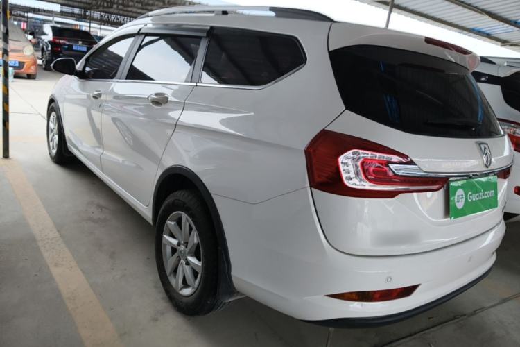 Used Baojun 310W 2017 1.5L Manual Fashion Model China V Rear Left 45 Deg