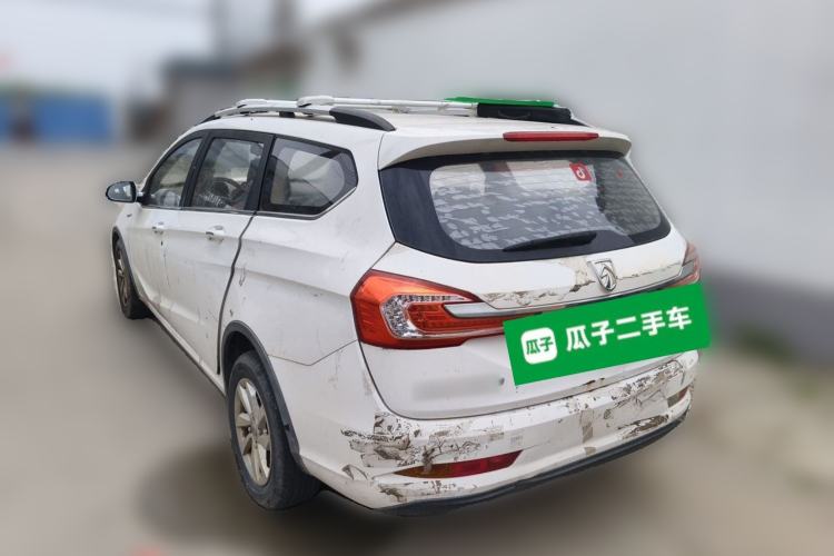 Used Baojun 310W 2017 1.5L Manual Fashion Model China V Rear Left 45 Deg