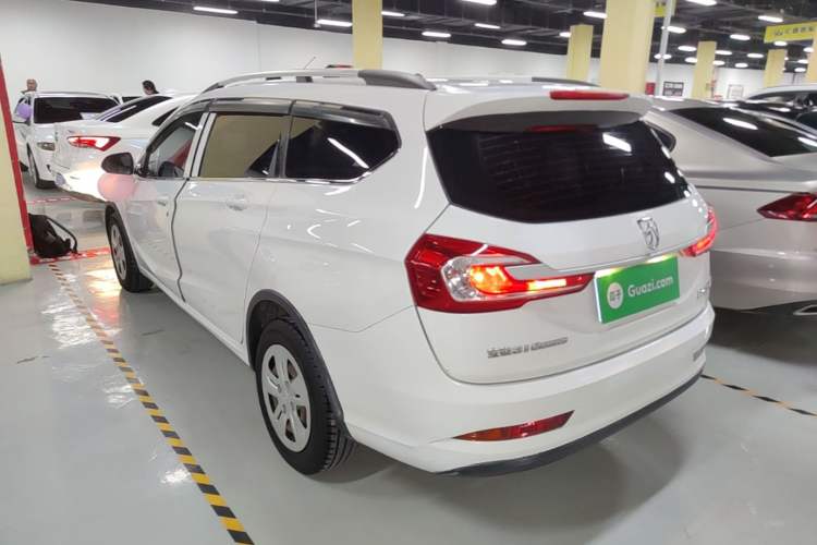 Used Baojun 310W 2017 1.5L Manual Comfort Version China V Rear Left 45 Deg