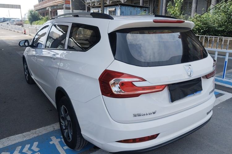 Used Baojun 310W 2017 1.5L Manual Comfort Version China VI Emission Standard Rear Left 45 Deg