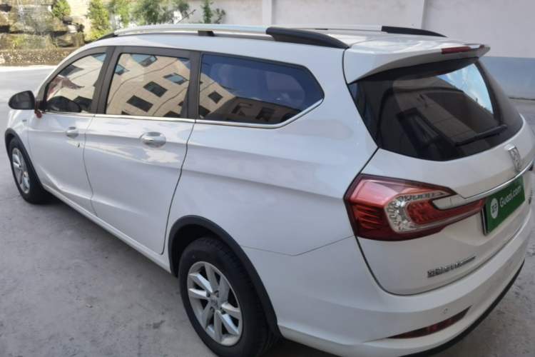 Used Baojun 310W 2017 1.5L Manual Fashion Model China V Rear Left 45 Deg