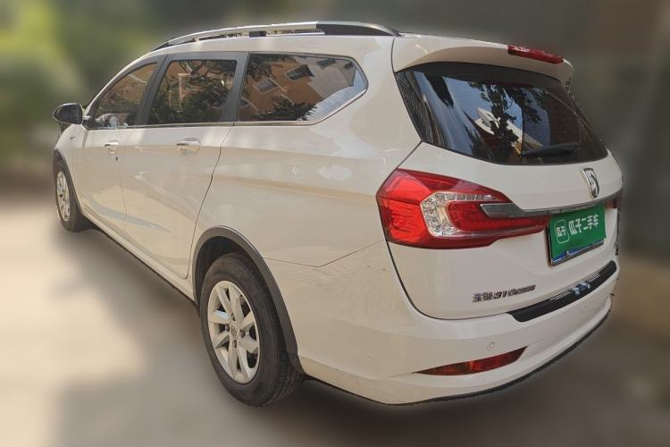 Used Baojun 310W 2017 1.5L Manual Fashion Model China V Rear Left 45 Deg