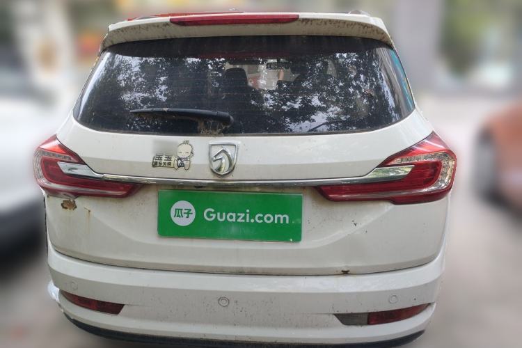 Used Baojun 310W 2017 1.5L Manual Fashion Model China V Rear