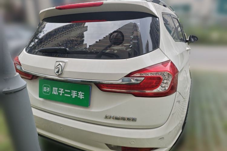Used Baojun 310W 2017 1.5L Manual Fashion Model China V Rear