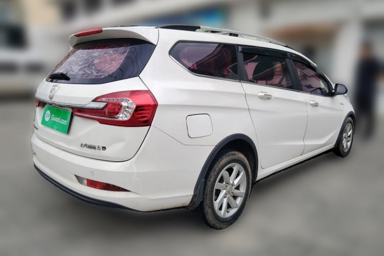 Used Baojun 310W 2017 1.5L Manual Fashion Model China V Rear Right 45 Deg