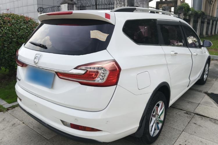 Used Baojun 310W 2017 1.5L Manual Fashion Model China V Rear Right 45 Deg