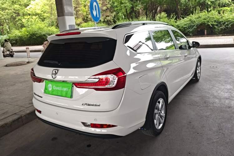 Used Baojun 310W 2017 1.5L Manual Fashion Model China V Rear Right 45 Deg