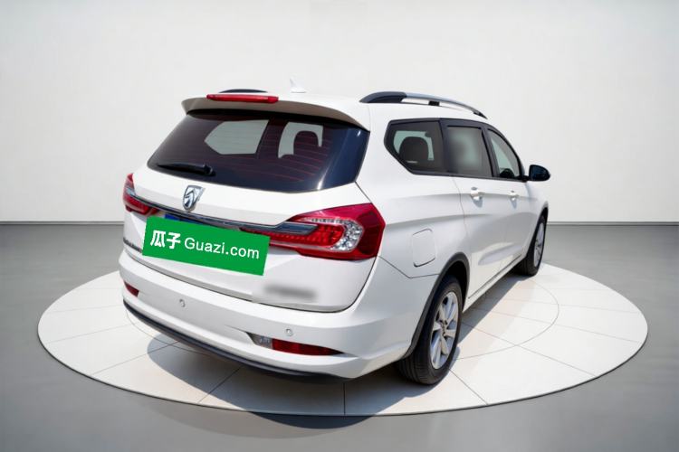 Used Baojun 310W 2017 1.5L Manual Fashion Model China V Rear Right 45 Deg