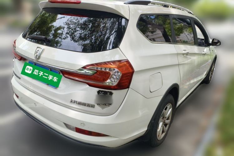 Used Baojun 310W 2017 1.5L Manual Fashion Model China V Rear Right 45 Deg
