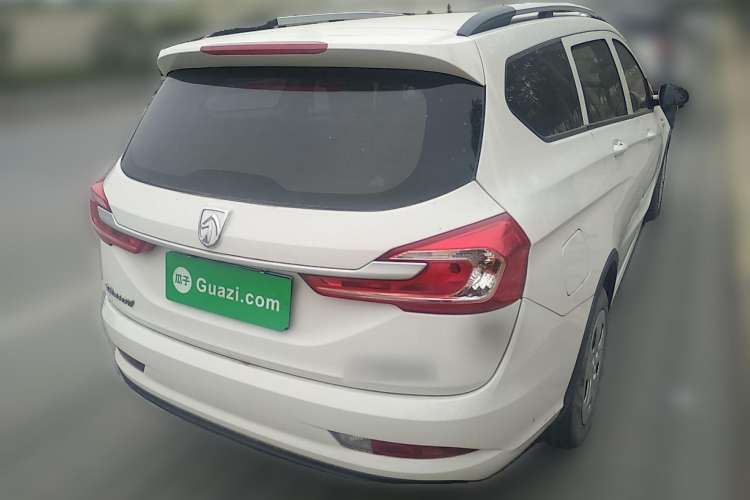 Used Baojun 310W 2017 1.5L Manual Comfort Version China VI Emission Standard Rear Right 45 Deg