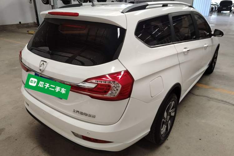 Used Baojun 310W 2017 1.5L Manual Luxury Edition China V Rear Right 45 Deg
