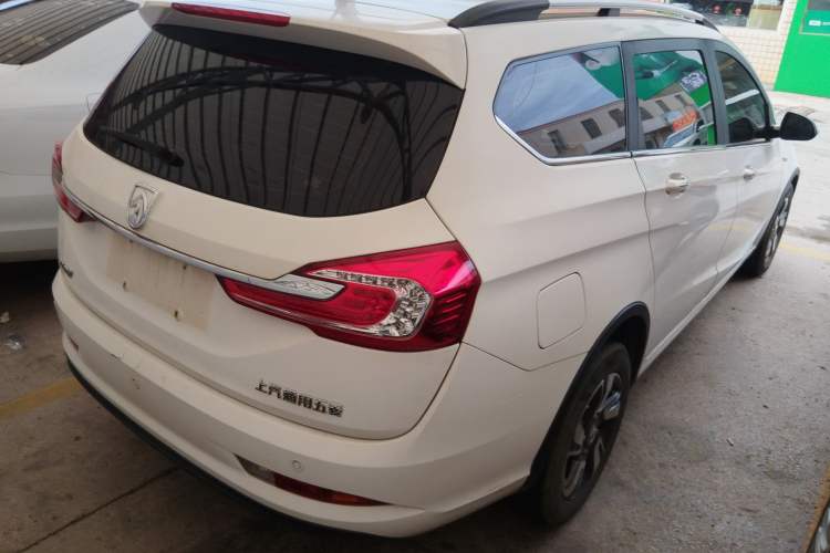 Used Baojun 310W 2017 1.5L Manual Luxury Edition China V Rear Right 45 Deg
