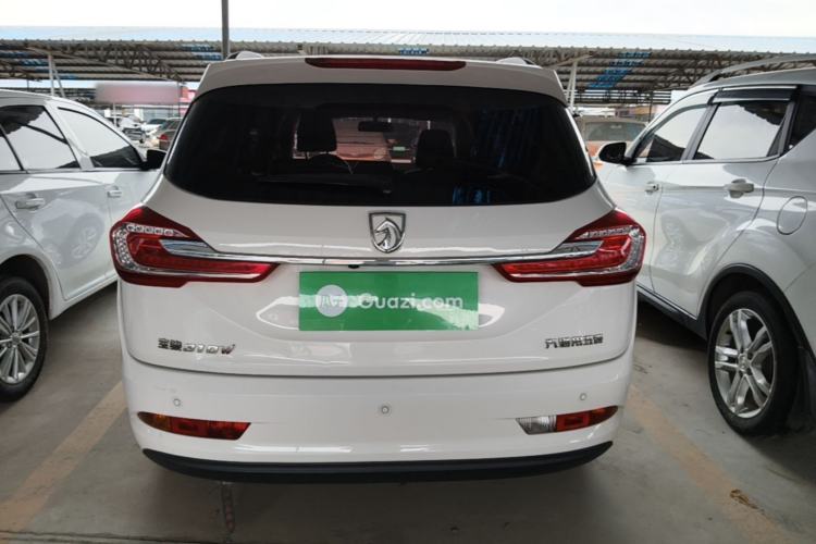 Used Baojun 310W 2017 1.5L Manual Fashion Model China V Rear