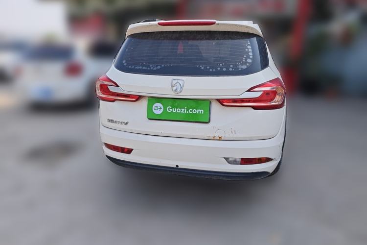 Used Baojun 310W 2017 1.5L Manual Comfort Version China VI Emission Standard Rear