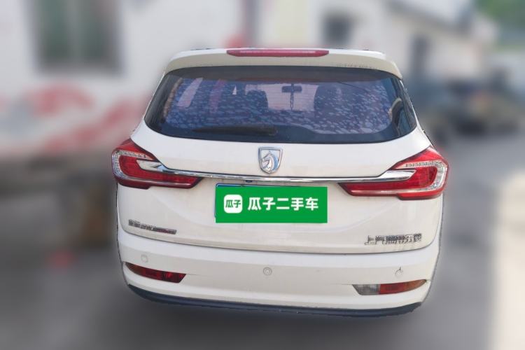 Used Baojun 310W 2017 1.5L Manual Fashion Model China V Rear
