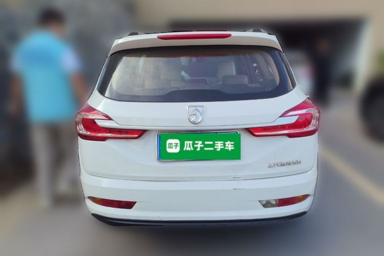 Used Baojun 310W 2017 1.5L Manual Comfort Version China VI Emission Standard Rear