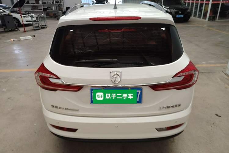Used Baojun 310W 2017 1.5L Manual Luxury Edition China V Rear
