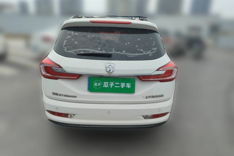 Used Baojun 310W 2017 1.5L Manual Fashion Model China V Rear