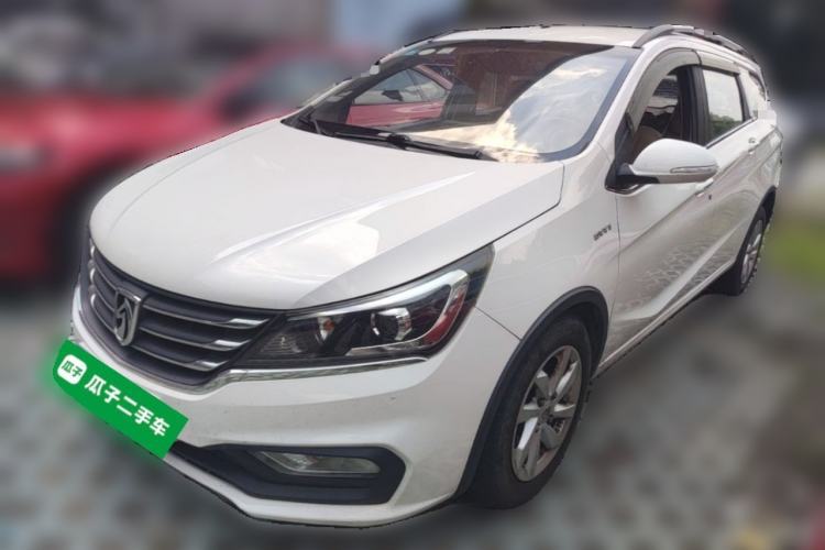 Used Baojun 310W 2017 1.5L Manual Fashion Model China V Guazi used car, China used car export, Used car for sale, Used cars, Cheapest cars for sale