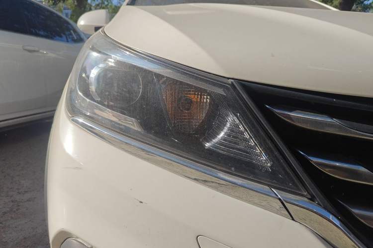 Used Baojun 310W 2017 1.5L Manual Comfort Version China V Right Front Headlight