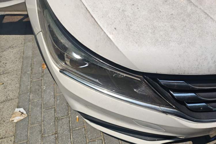 Used Baojun 310W 2017 1.5L Manual Fashion Model China V Right Front Headlight