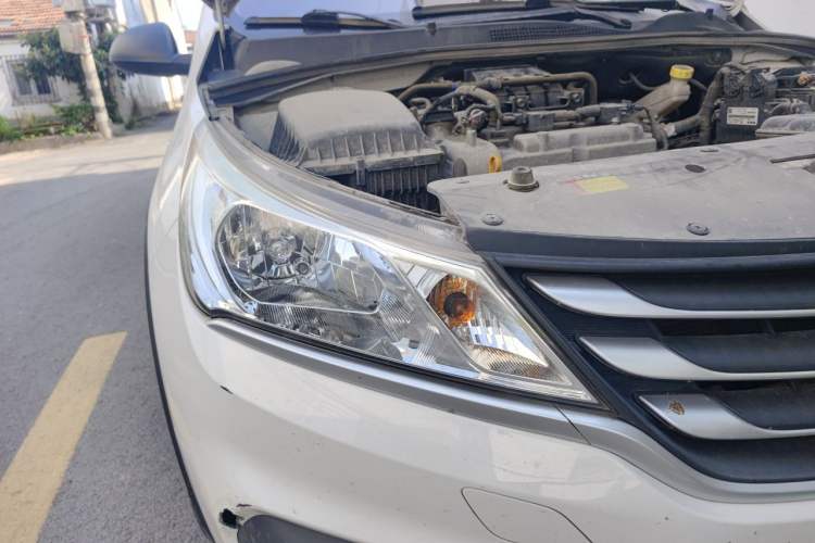 Used Baojun 310W 2017 1.2L Manual Value Edition China V Right Front Headlight