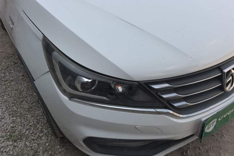 Used Baojun 310W 2017 1.5L Manual Comfort Version China V Right Front Headlight