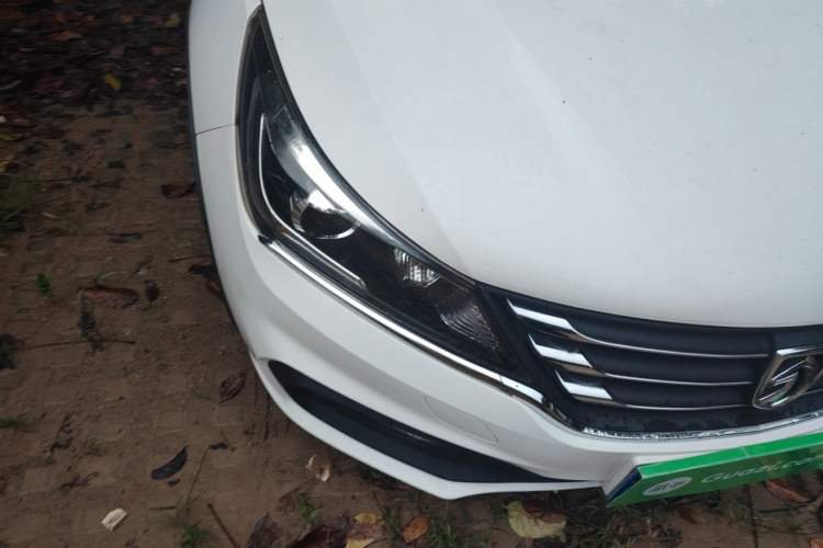 Used Baojun 310W 2017 1.5L Manual Luxury Version China VI Right Front Headlight