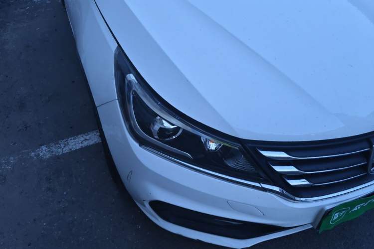 Used Baojun 310W 2017 1.5L Manual Fashion Edition China VI Right Front Headlight
