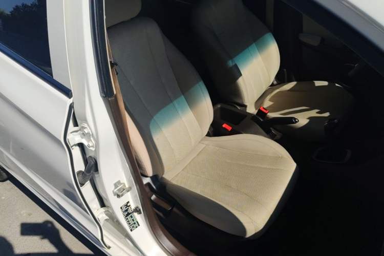 Used Baojun 310W 2017 1.5L Manual Comfort Version China V Right Front Seat