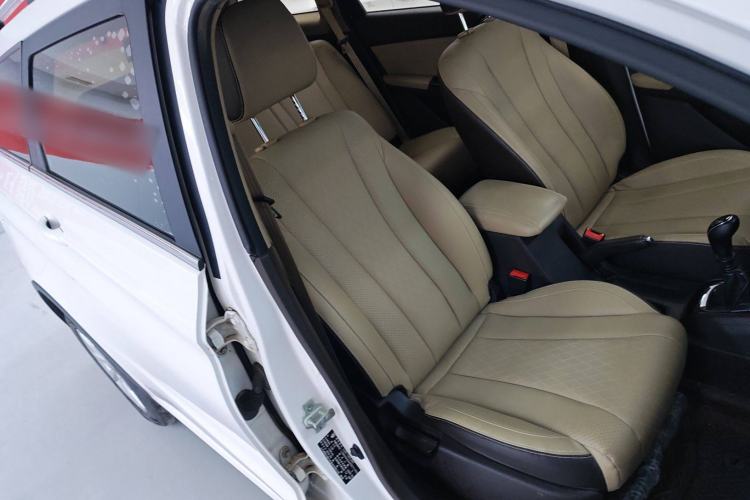 Used Baojun 310W 2017 1.5L Manual Fashion Edition China VI Right Front Seat