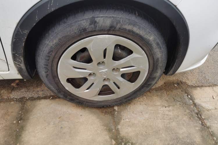 Used Baojun 310W 2017 1.5L Manual Comfort Version China V Right Front Wheel Hub