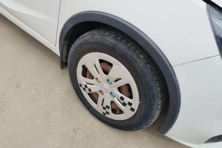 Used Baojun 310W 2017 1.5L Manual Comfort Version China V Right Front Wheel Hub